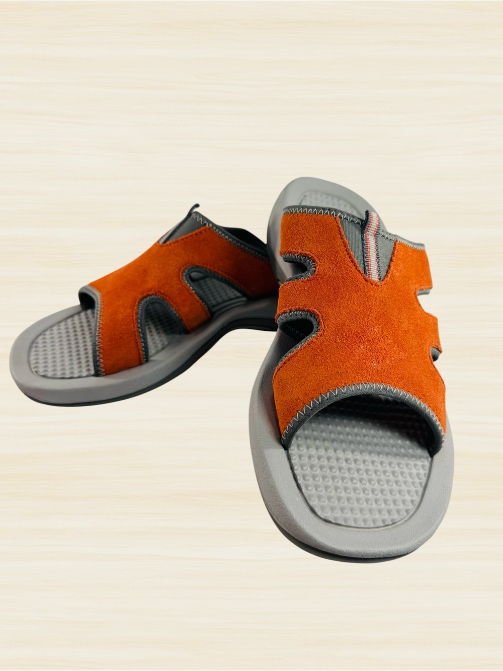 Bass Woman’s Slip On Slide Sandals Orange Gray Leather Suede Upper Size 8.5
